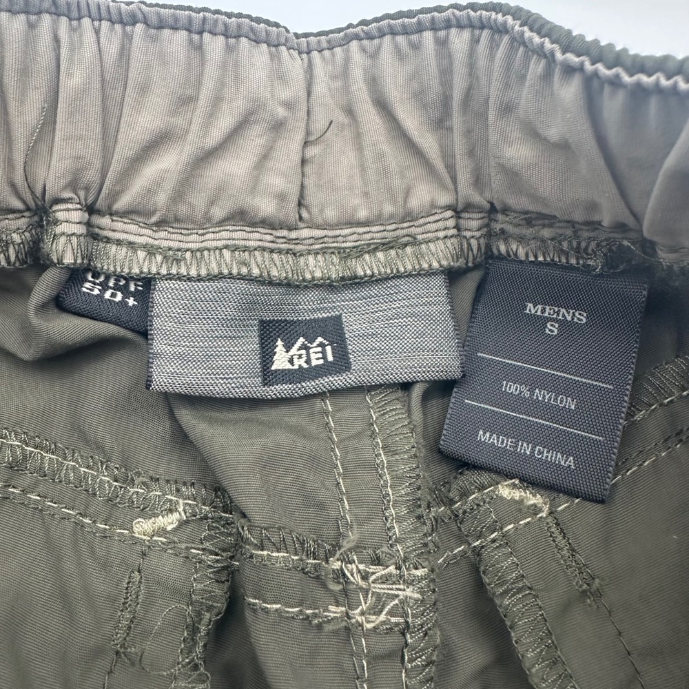 REI Sahara Mens Small Olive Green Nylon Cargo Hiking Shorts UPF 50 Belted Dry - Picture 3 of 9